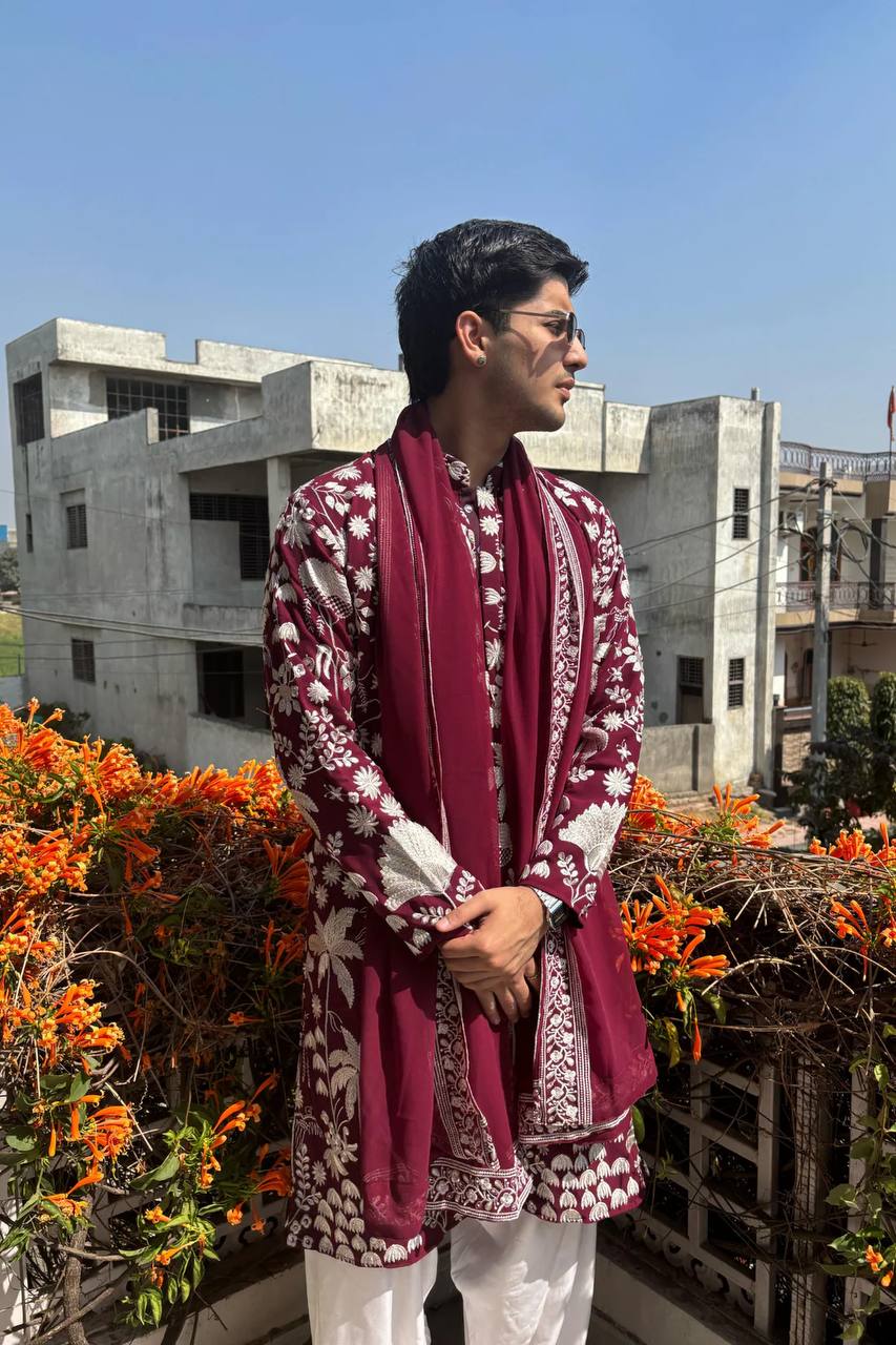 MARRON KURTA WITH WHITE THREAD WORK
